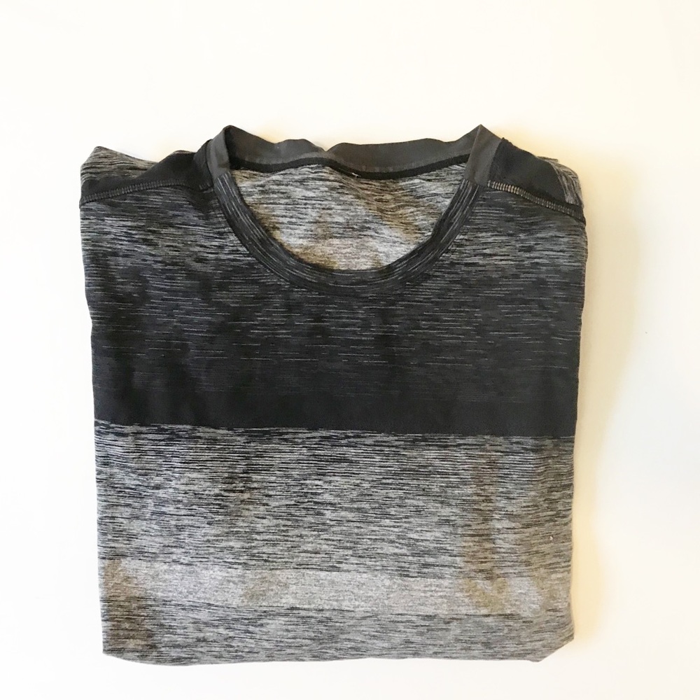 Lululemon long sleeve workout top